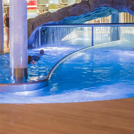 Apartament Vacationclub - Park 20 *